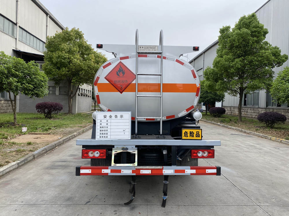 楚勝牌CSC5128GYYB6A型運(yùn)油車